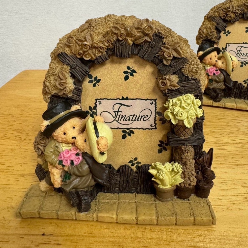 Boyds Bears “True Love” Picture Frame